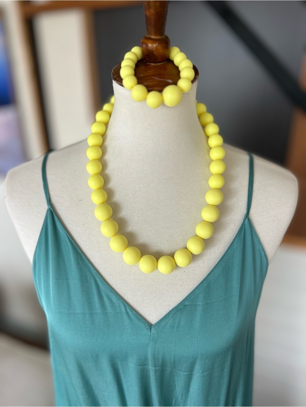 Neon Yellow Chunky Beaded Necklace & Bracelet Set Silver Tone new handcrafted